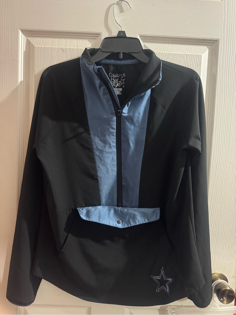 Dallas Cowboys Sideline Black & Light Blue Quarter-Zip Jacket size small
